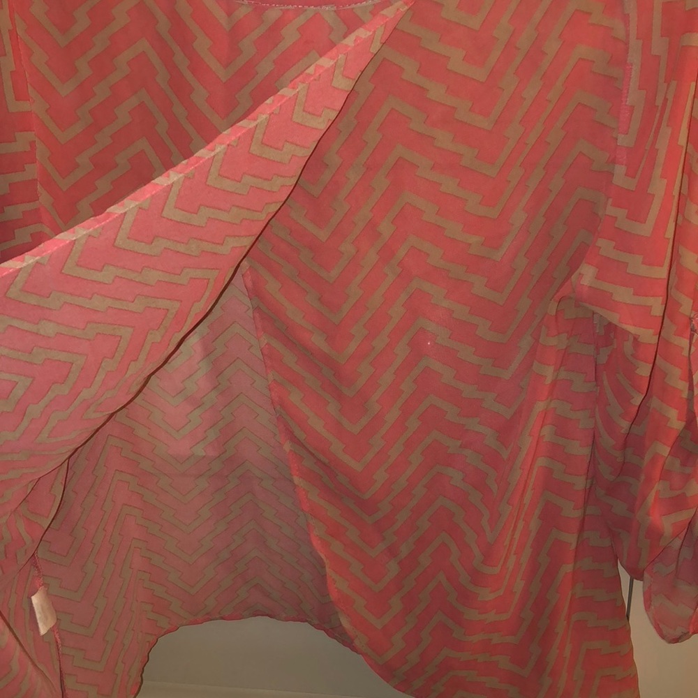 Open back blouse - Picture 3 of 3